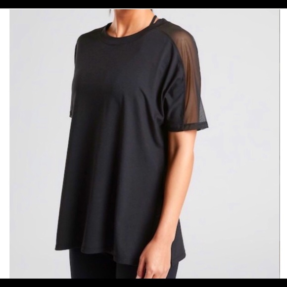 Athleta Tops - EUC Athleta Essence Mesh Hybrid Tshirt